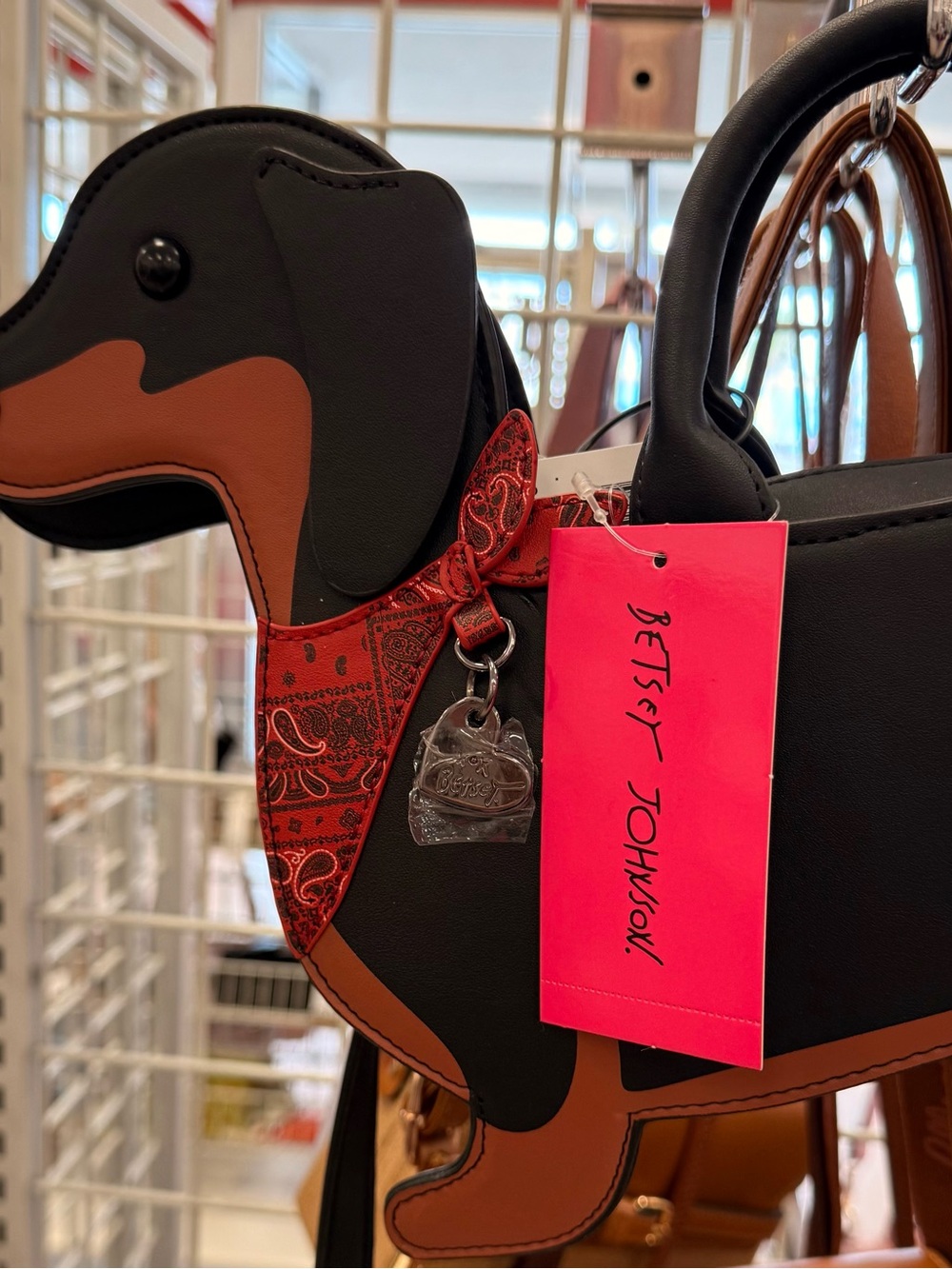 NEW VIRAL Betsey Johnson B&T Dachshund Crossbody purse w/ Red Bandanna $125 FIRM - Picture 13 of 13